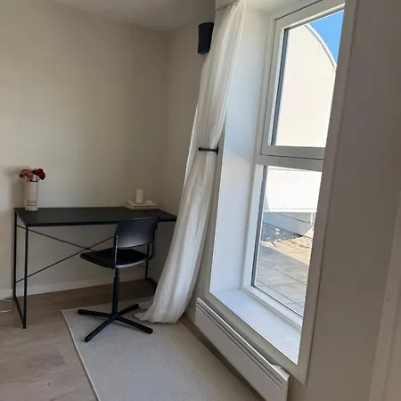 70 Sqm In Downtown With Parking And Elevator 1 Double Bed And 1 Dobbel Air Madress Lejlighed Oslo