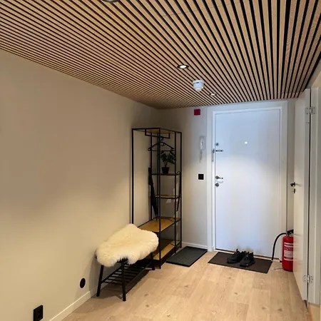 70 Sqm In Downtown With Parking And Elevator 1 Double Bed And 1 Dobbel Air Madress Apartamento