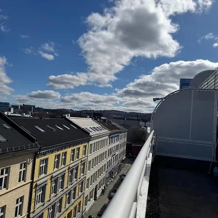 Apartmán 70 Sqm In Downtown With Parking And Elevator 1 Double Bed And 1 Dobbel Air Madress *